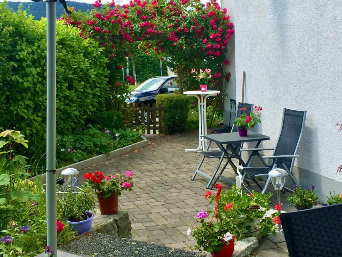 Hotel Garni Am Schaefersberg Niedernhausen Dış mekan fotoğraf