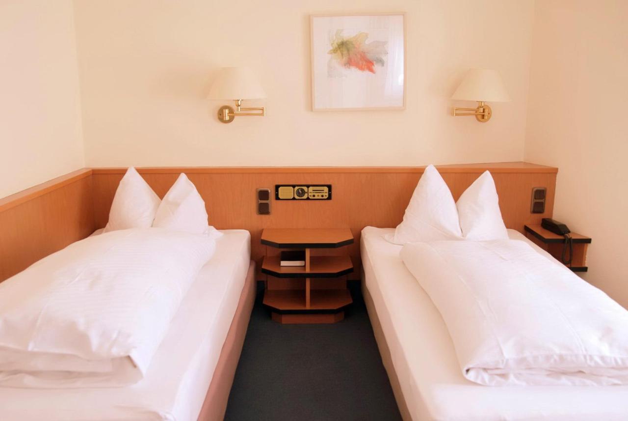 Hotel Garni Am Schaefersberg Niedernhausen Dış mekan fotoğraf