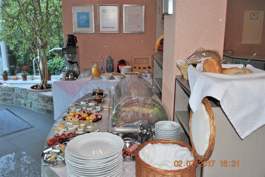 Hotel Garni Am Schaefersberg Niedernhausen Dış mekan fotoğraf